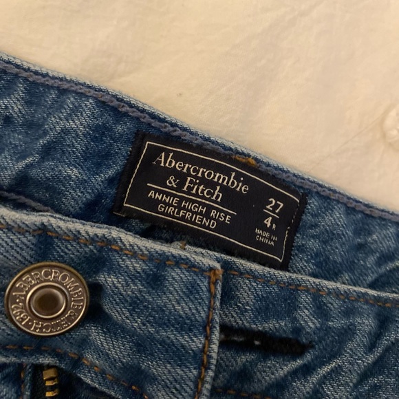 Abercrombie girlfriend jeans - Picture 2 of 6